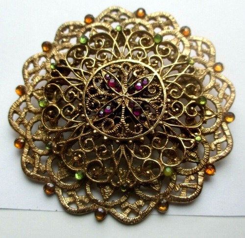 Grande broche couleur - , or