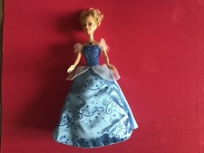 POUPÉE MANNEQUIN BARBIE CENDRILLON MUSIQUE LUMIERE