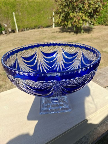 Grande coupe overlay sur pied - coupe,