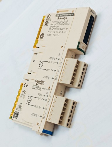 Schneider electric advantys - schneider,