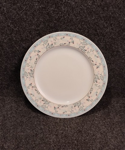 Belle assiette porcelaine - assiette,