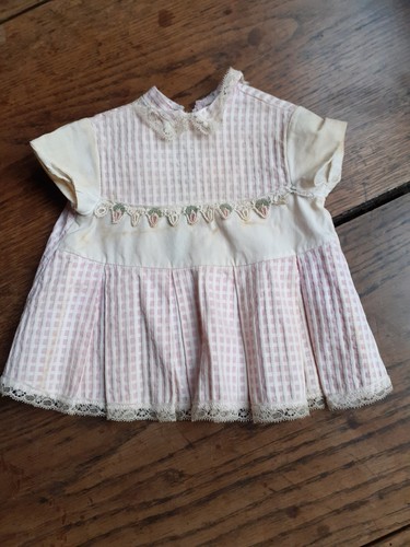 Robe ancienne une - ancienne, d'une