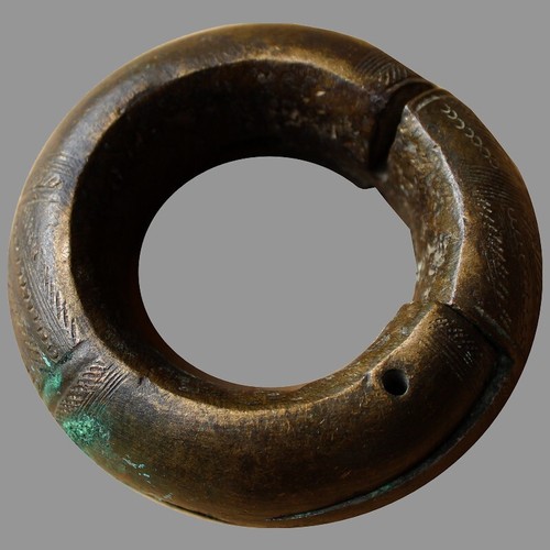 Ancien bracelet esclave