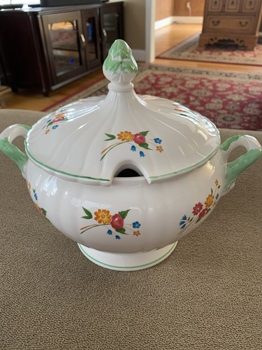 White floral tureen lid - lid, soup
