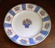 Ancienne assiette Longwy série Clamart Décor corbeille de fleurs