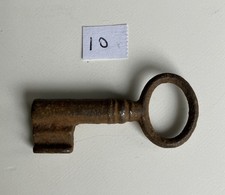 petite cle ancienne de coffret, boite,  cadenas, malle... panneton en Z n° 10