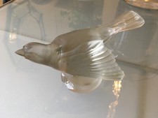 mascotte automobile  bouchon de radiateur  oiseau verre genre Lalique ou Sabino 