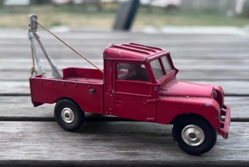 Corgi land rover - rover,