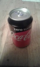 Cannette coca cola zéro sucre  fermée mais vide de son contenu !!!!!!!!!!!!!!