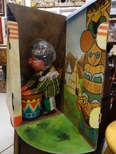 Jouet ancien, indien jouant du