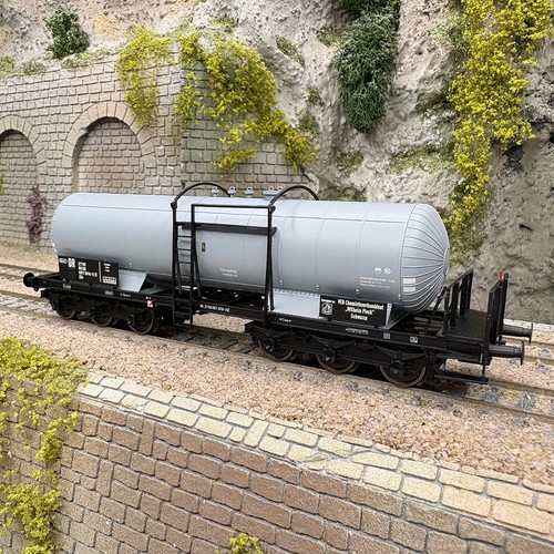 Wagon citerne essieux - wagon, zzh