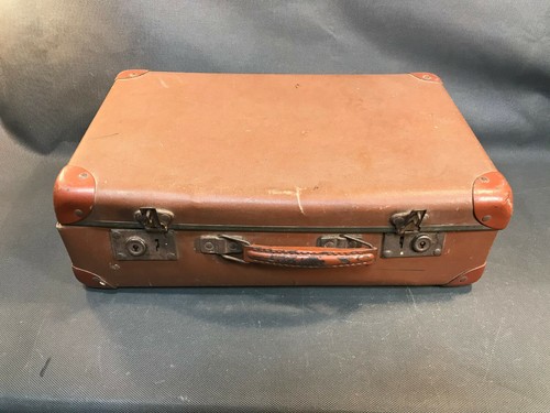 Ancienne petite valise - , en