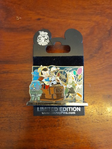 Pin pinocchio jiminy - pinocchio,