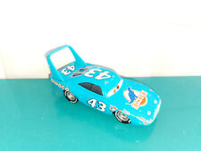 BAC9 voiture en métal Mattel Cars Disney Pixar the king dinoco