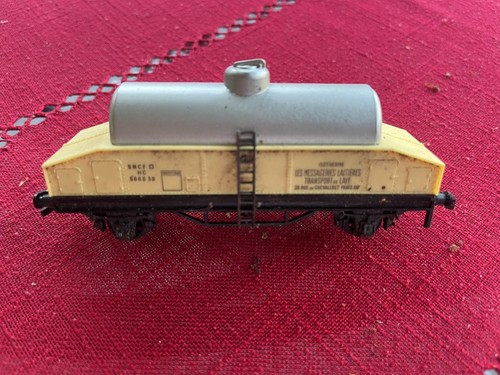 Wagon citerne laitier - citerne,