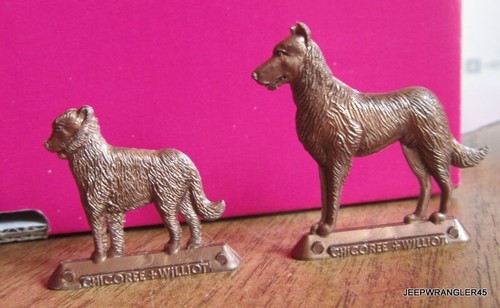 Figurines publicitaires - 2,