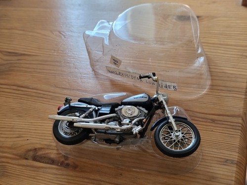 Moto miniature harley - 1/18,
