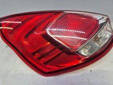 Feu arriere principal gauche