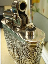 Magnifique briquet de table "KW" en argent essence Karl Wieden en superbe état