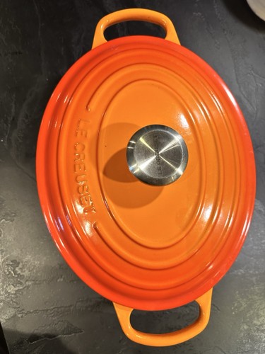 Creuset cocotte ovale - le, en