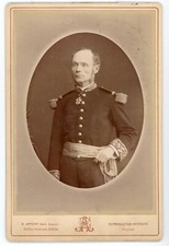 PHOTO CABINET APPERT à Paris vers 1870, un militaire gradé pose