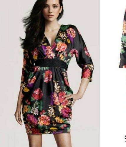 Robe tulipe satinée fleurie
