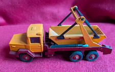 Camion UNIC ou IVECO avec