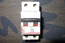 DISJONCTEUR  2 POLES PROTEGES