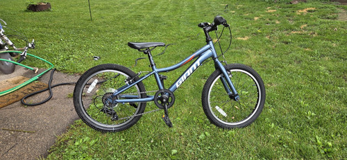 Giant xtc mountain bike 24in - xtc,