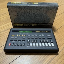 Yamaha QY10 Handy Sequencer Vintage Portable Music Workstation Japan