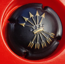 capsules de champagne  baron de rothschild   n°8  (estampée noir mat)  cote 3€