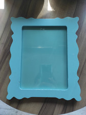 Cadre photo en bois vintage bleu avec découpes arrondies