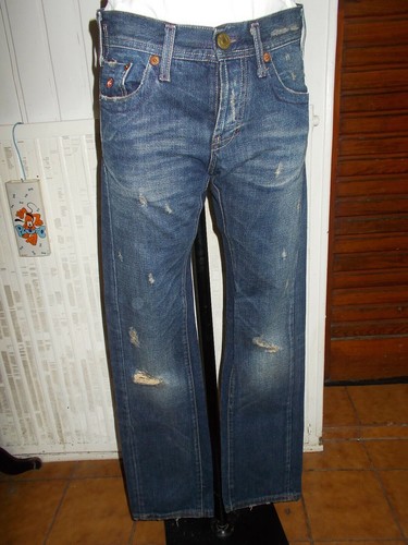 Pantalon droit bleu troué