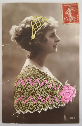 Carte postale ancienne brodée
