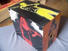 RASPOUTEAM,  art  urbain,  streetart, pochoir,  stencil,  paris,  boîte  métal