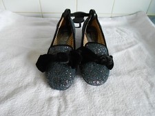 CHAUSSURES À ENFILER DEVANT