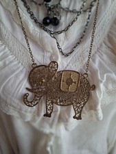 Collier fantaisie éléphant