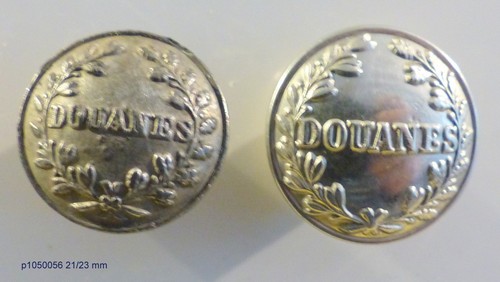 Boutons anciens douanes - 2,