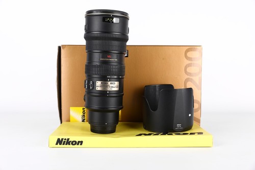 Nikon 200 ed vr - mm, g
