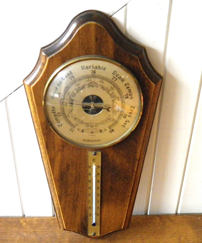Ancien baromètre thermomètre