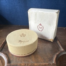 Ancienne boîte à poudre