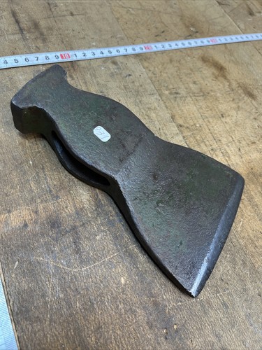 Outil ancien hache axe - ancien,