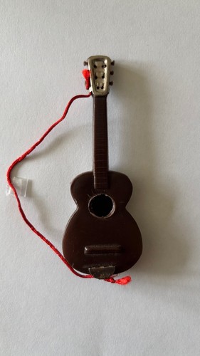 Guitare tenue salut - guitare, la