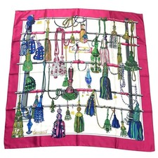 HERMES Carre 90 Soie 100%