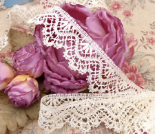 ANCIENNE DENTELLE du PUY aux FUSEAUX XIXe, Jamais montée et Vendue au mètre!