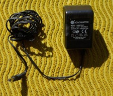 Adaptateur secteur G090075A31 Input 230W – 5 Hz 60mA Output 9V --- 750mA  6,75VA