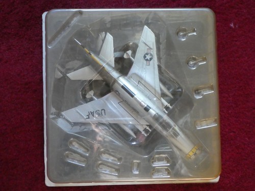 Avion metal f100d - f100d, sabre