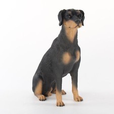 Figurine De Doberman Pinscher