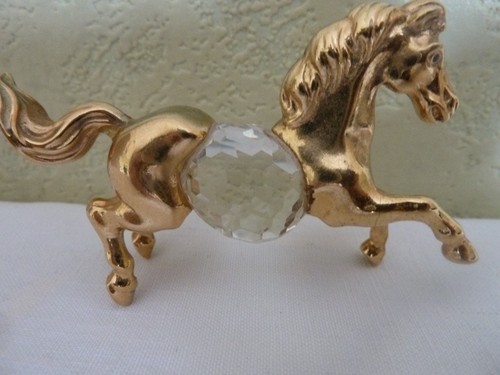 Figurine cheval avec cristaux - ,