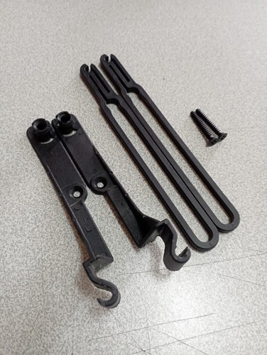 Charnière plastique vis - plastique,
